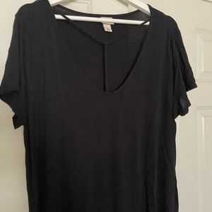 T-shirt dress with neck accent